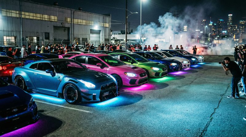 黄色仓库改装车聚会视频